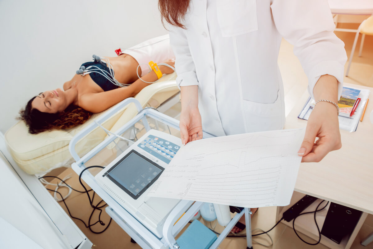Szív ultrahang és EKG magánrendelésen – mikor szükséges kardiológiai kivizsgálás, és mennyibe kerül?