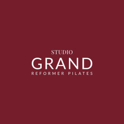 Studio Grand Reformer Pilates